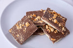 Cargar imagen en el visor de la galería, Caramel macadamia bark
