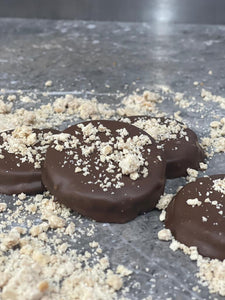 Mazapanes sin azúcar cubiertos de chocolate sin azúcar